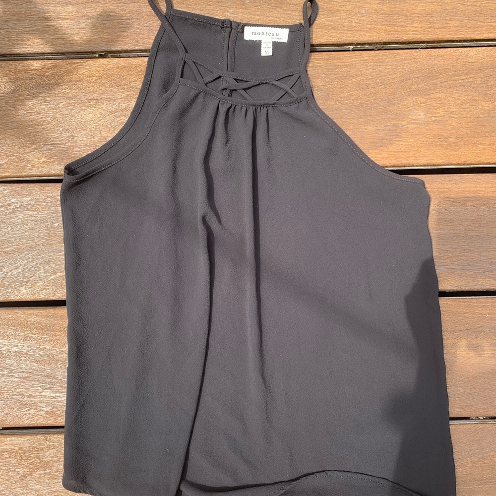 Monteau flowy tank